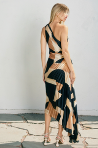 Asymmetrical Pleated Maxi Dress