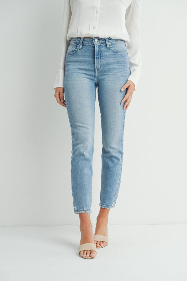 Comfort Straight Jeans-Light Wash