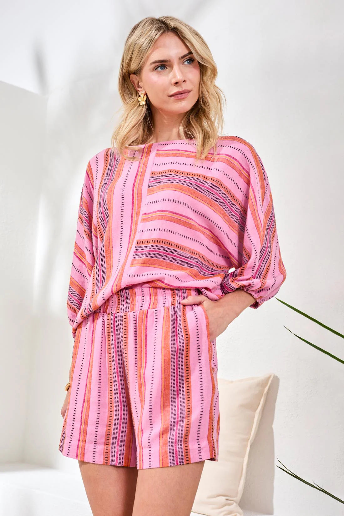 Tribal Pull On Short