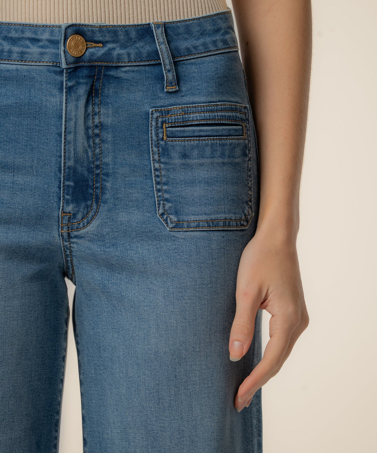 Kut Meg Patch Pocket Jean