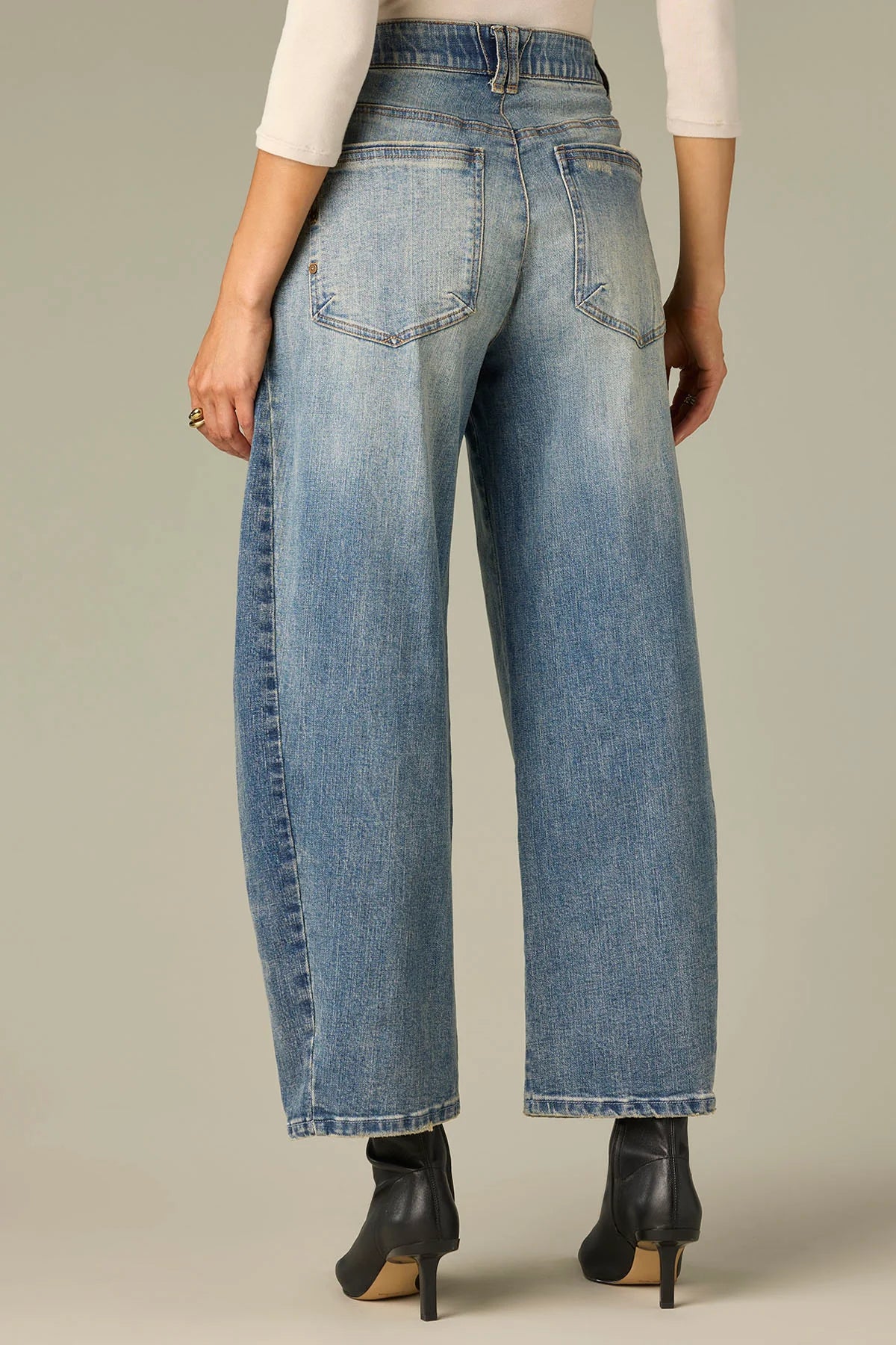 Side Panel Barrel Leg Jeans