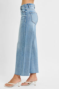 Risen Wide Leg-Cut Hem Jeans