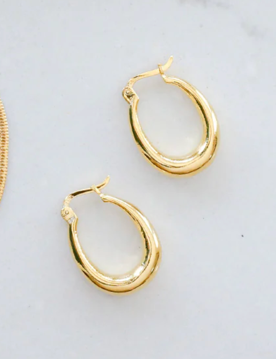 JEN Huggie Earring Oval