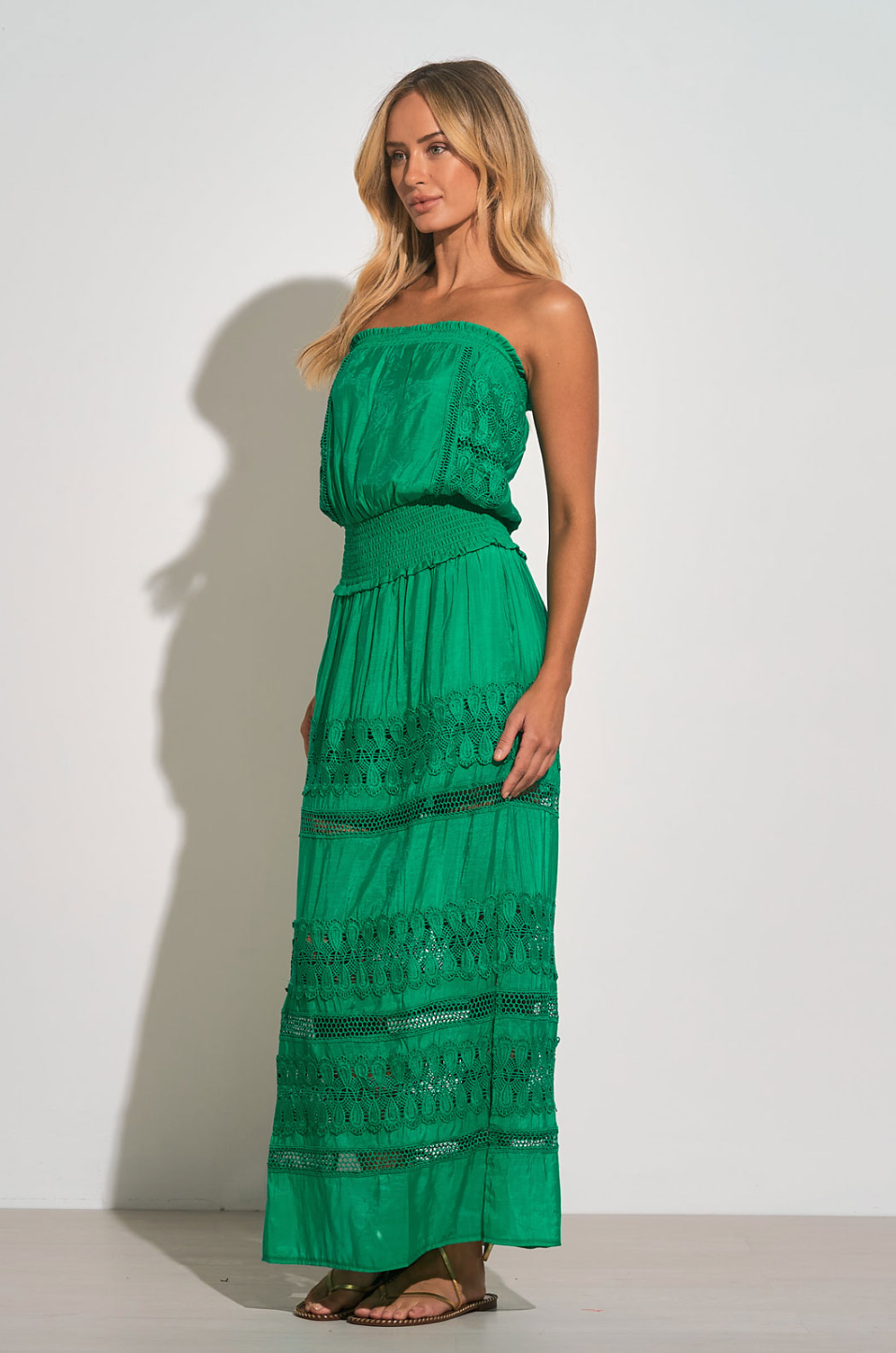 ELN Crochet Strapless Maxi - VCL5961 Style Niche Boutique ELN Crochet Strapless Maxi - VCL5961 Style Niche Boutique