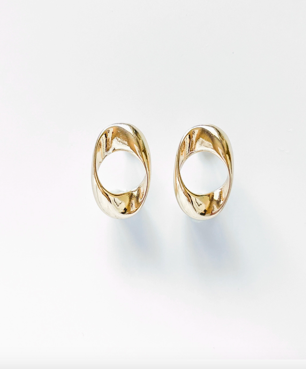 SA Open Oval Earring-Gold