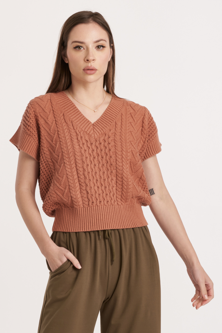 AL Scout Slvless Sweater-Rust