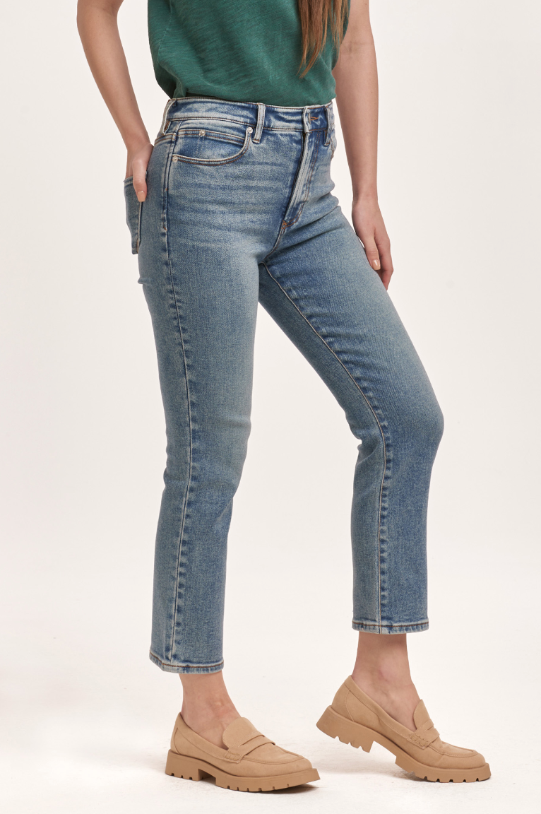 DJ Straight Leg Denim - Antique Wash