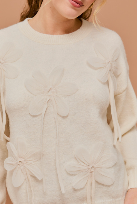 GIL 3D Flower Sweater-Ivory