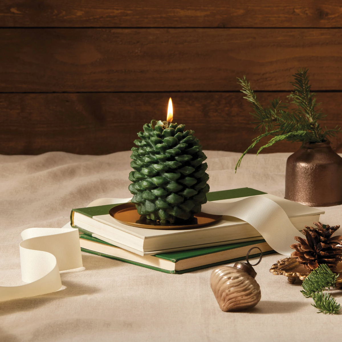 THY Molded Pinecone Candle-Frasier Fir