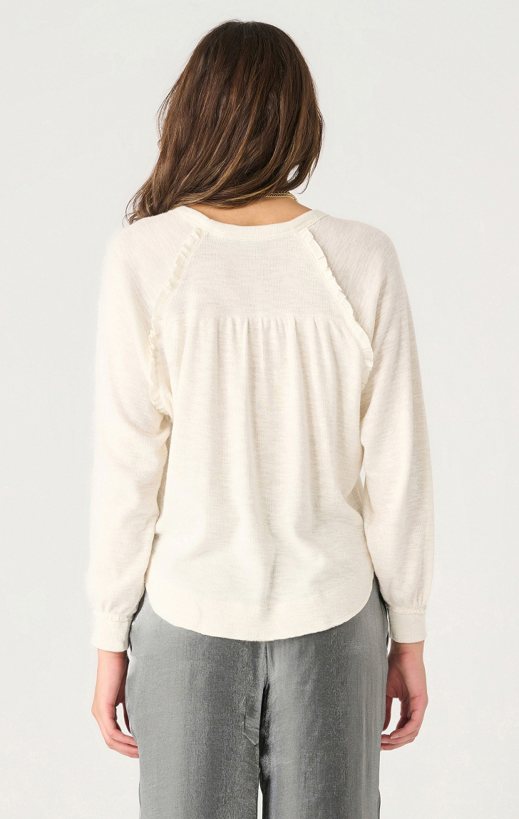 DEX Ruffle Trim LS-Cream