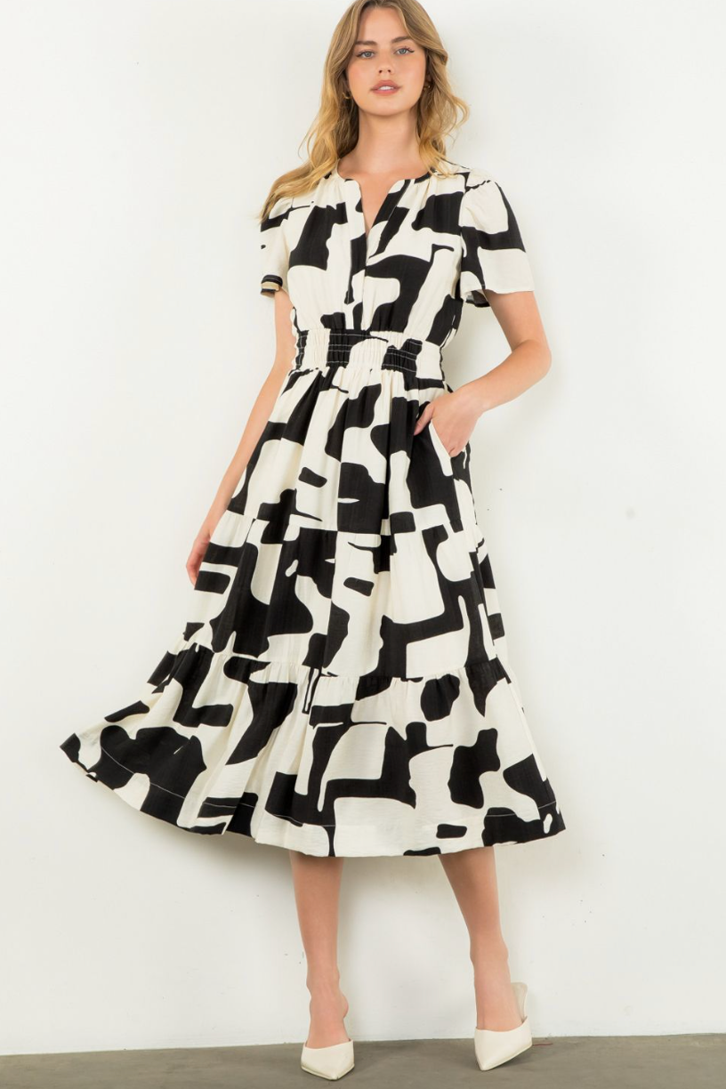 Tiered Abstract Printed Dress-Black/White