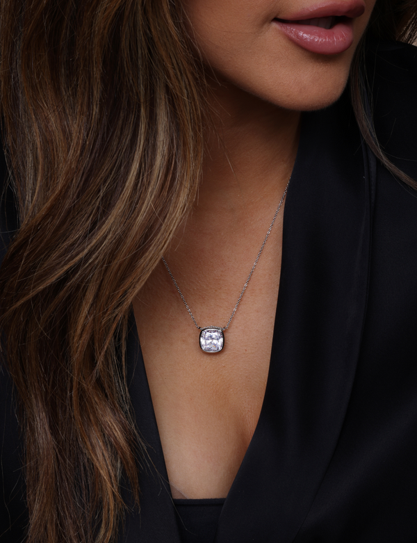 Duchess Pendant Necklace