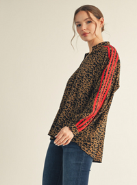 Leopard Print w/Stripe Detail