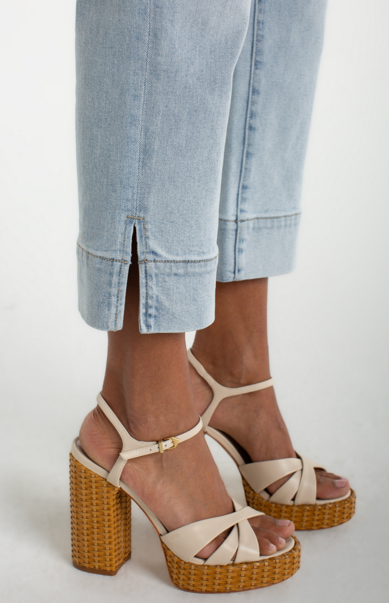 Liverpool Kennedy Crop Straight Jean