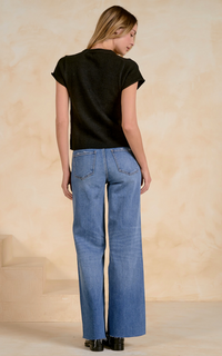 Elan S/S Crew Neck Sweater