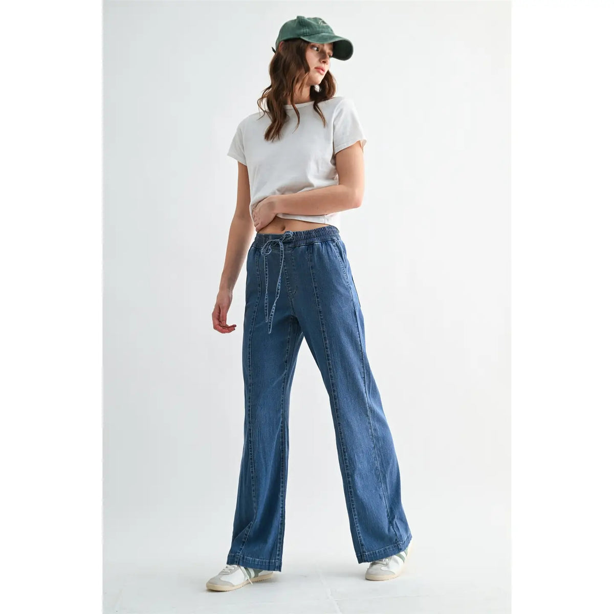 Wide leg Cinched Waist Pant